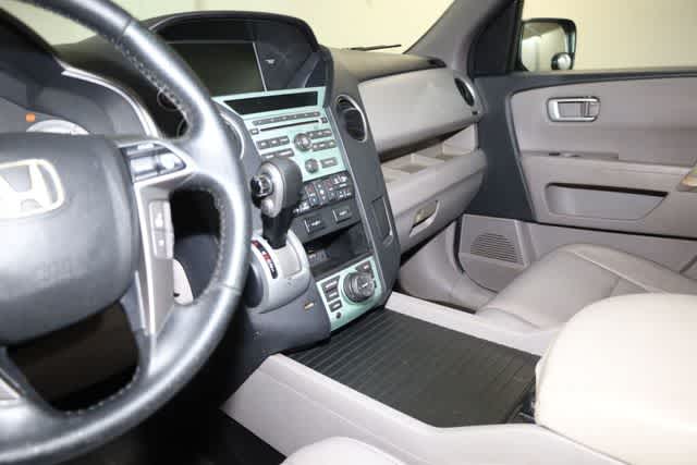 Thumbnail: 2011 Honda Pilot - 24