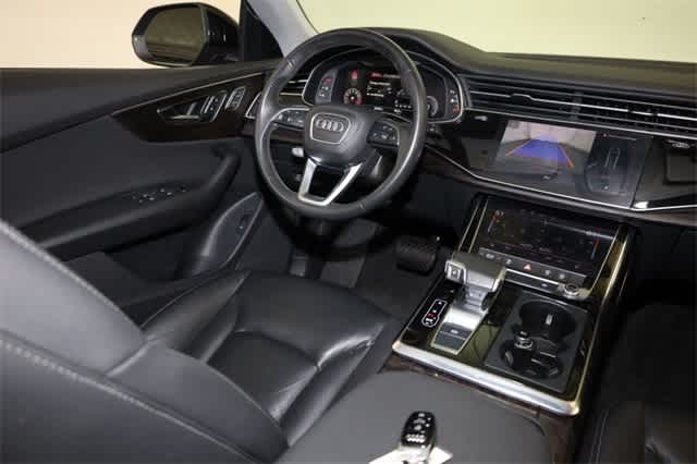 2022 Audi Q8 Premium 16