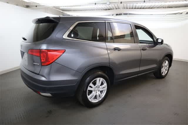 Thumbnail: 2016 Honda Pilot - 8