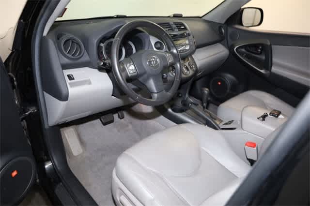Thumbnail: 2011 Toyota RAV4 - 14