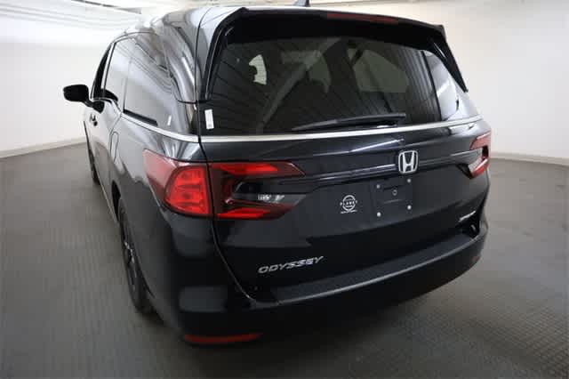 Thumbnail: 2023 Honda Odyssey - 5