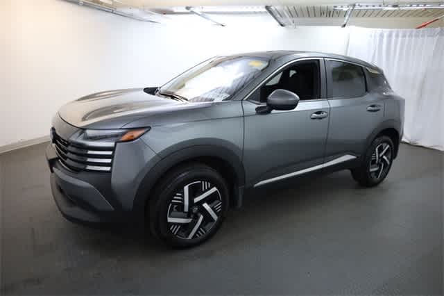 Thumbnail: 2025 Nissan Kicks - 2
