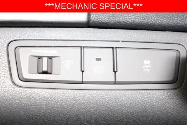 Thumbnail: 2013 Hyundai Sonata - 18