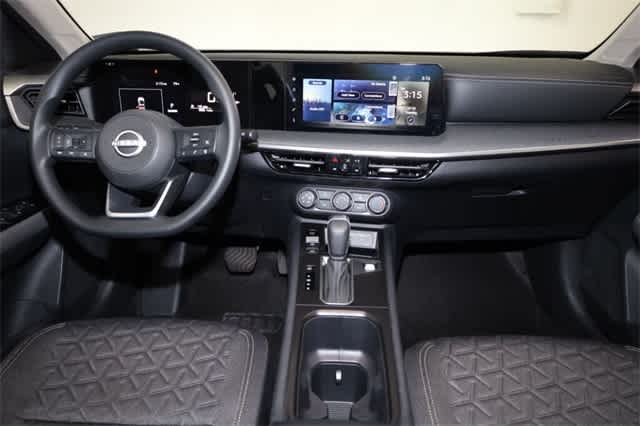 Thumbnail: 2025 Nissan Kicks - 17