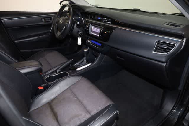 Thumbnail: 2016 Toyota Corolla - 30