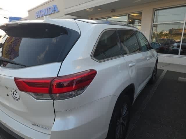 Thumbnail: 2018 Toyota Highlander - 13