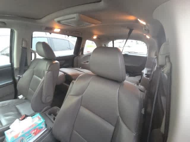 Thumbnail: 2011 Honda Odyssey - 32