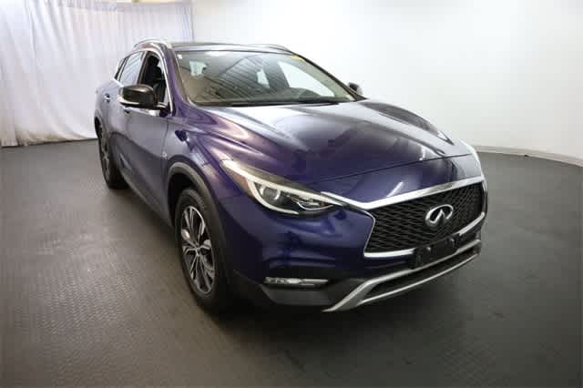 Thumbnail: 2018 INFINITI QX30 - 11