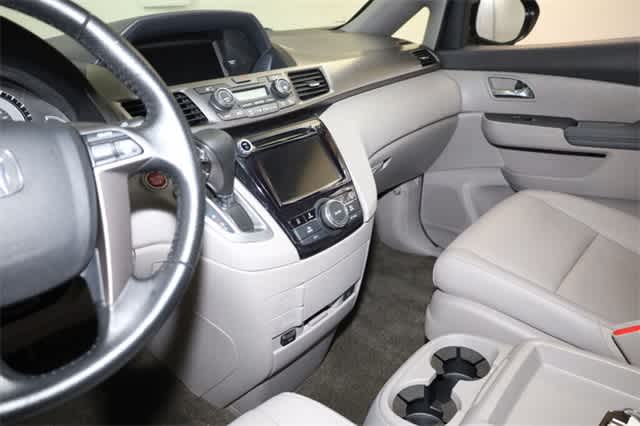 Thumbnail: 2016 Honda Odyssey - 25