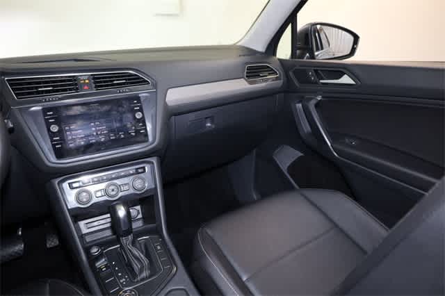 Thumbnail: 2021 Volkswagen Tiguan - 18