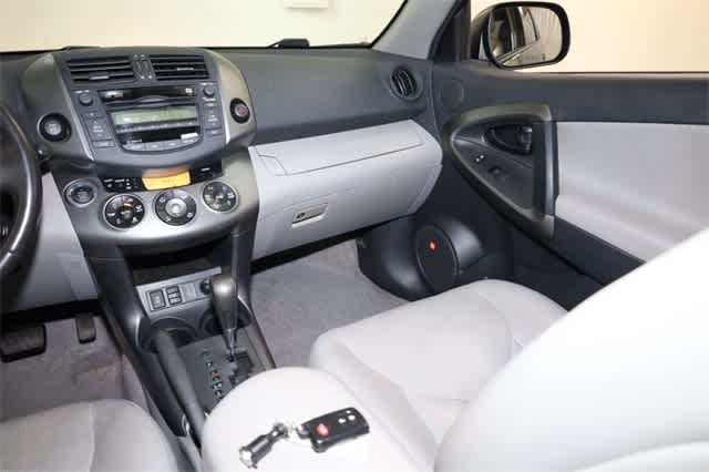 Thumbnail: 2011 Toyota RAV4 - 18