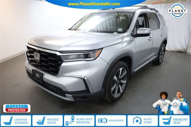 2023 Honda Pilot Elite's photo