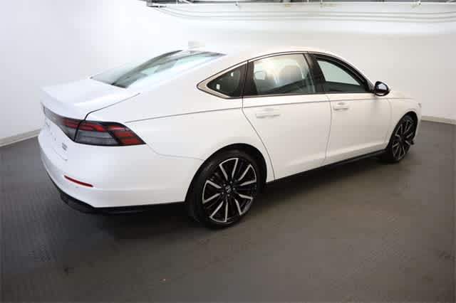 2023 Honda Accord Touring 8