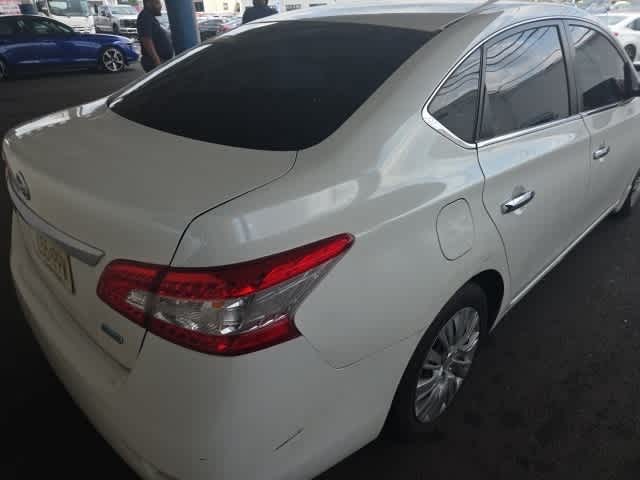 Thumbnail: 2014 Nissan Sentra - 9