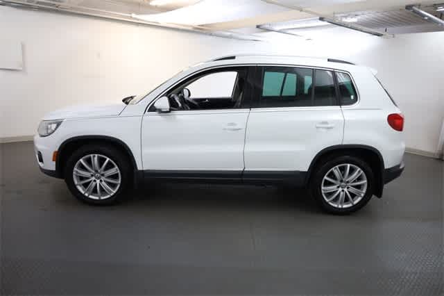Thumbnail: 2016 Volkswagen Tiguan - 3