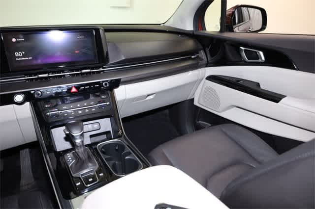 Thumbnail: 2022 Kia Carnival - 18
