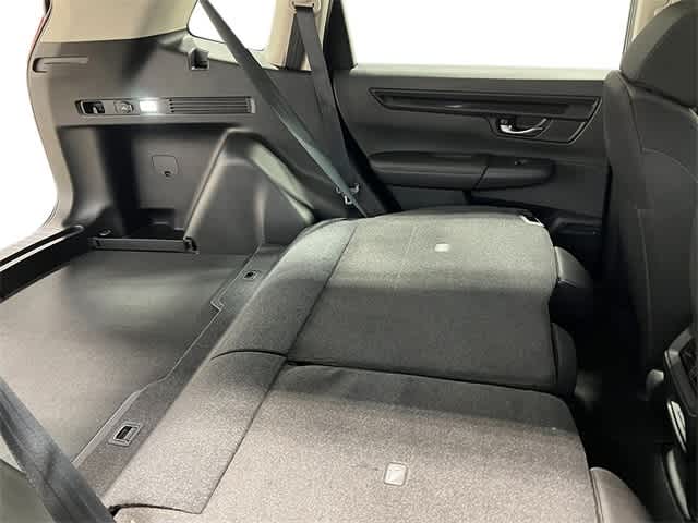 2025 Honda CR-V LX 28