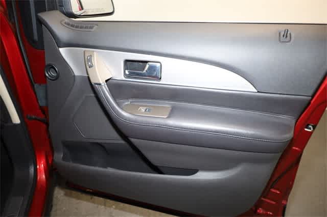 Thumbnail: 2013 Lincoln MKX - 22