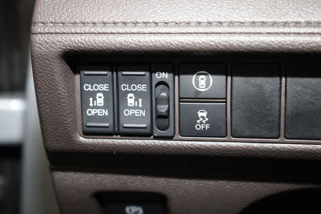 Thumbnail: 2023 Honda Odyssey - 19