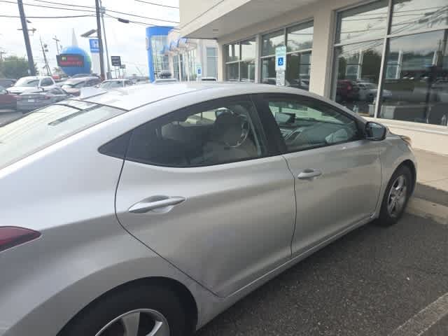 Thumbnail: 2016 Hyundai Elantra - 15