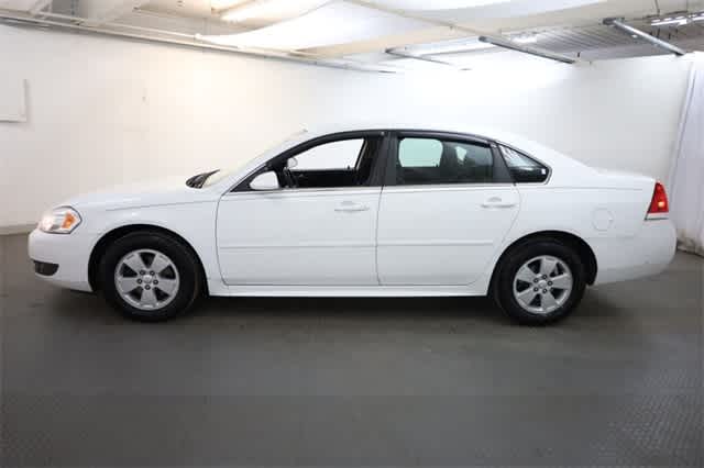 Thumbnail: 2011 Chevrolet Impala - 3
