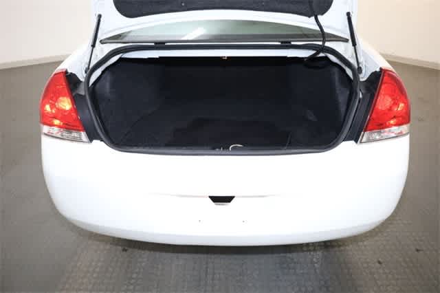 Thumbnail: 2011 Chevrolet Impala - 29