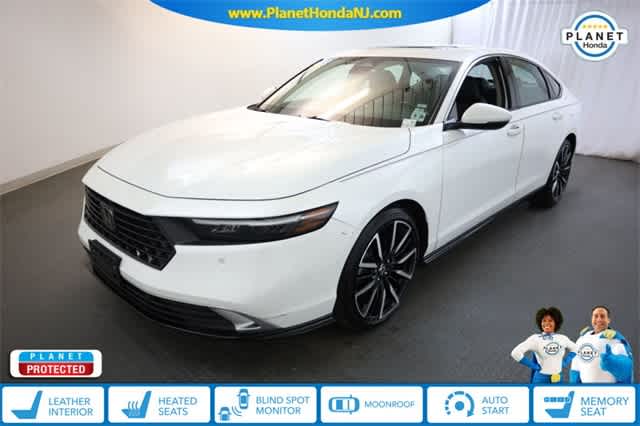 2023 Honda Accord Touring Hero Image