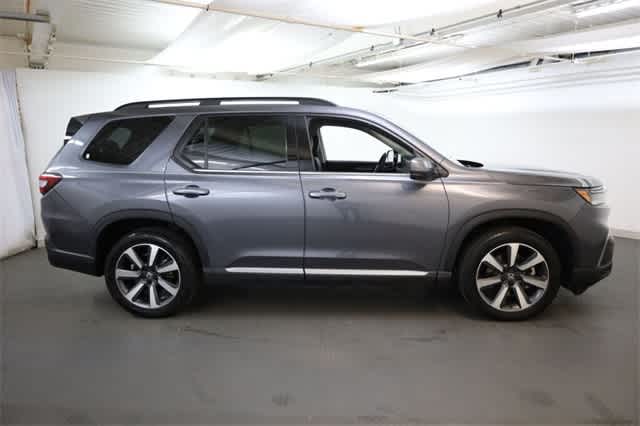 Thumbnail: 2023 Honda Pilot - 9