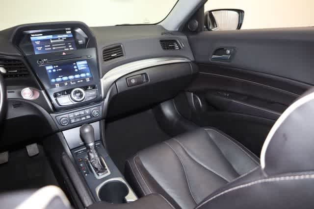 Thumbnail: 2022 Acura ILX - 18