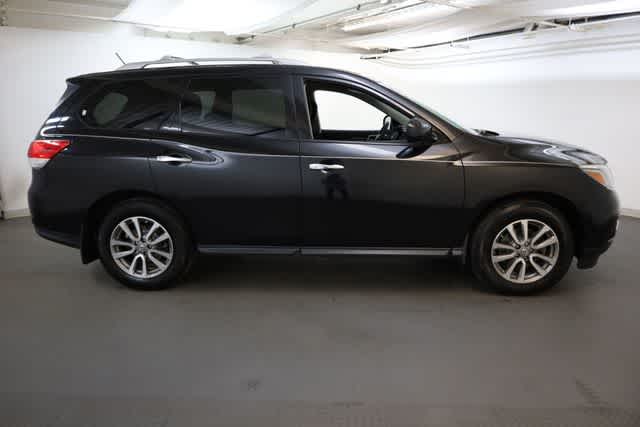 Thumbnail: 2015 Nissan Pathfinder - 9