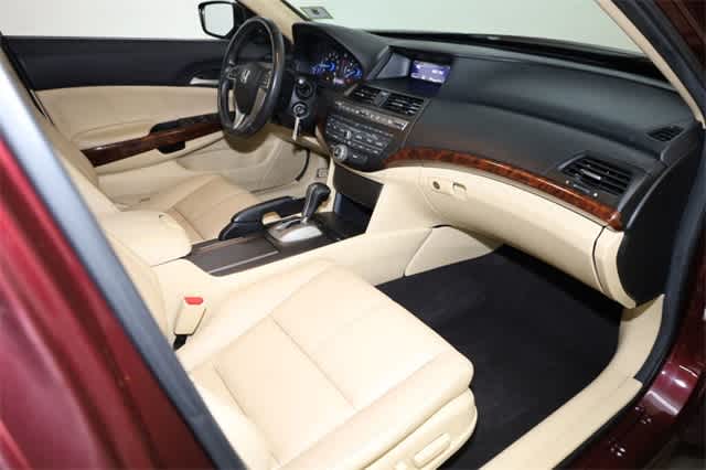 Thumbnail: 2012 Honda Crosstour - 19