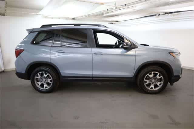 Thumbnail: 2023 Honda Passport - 9