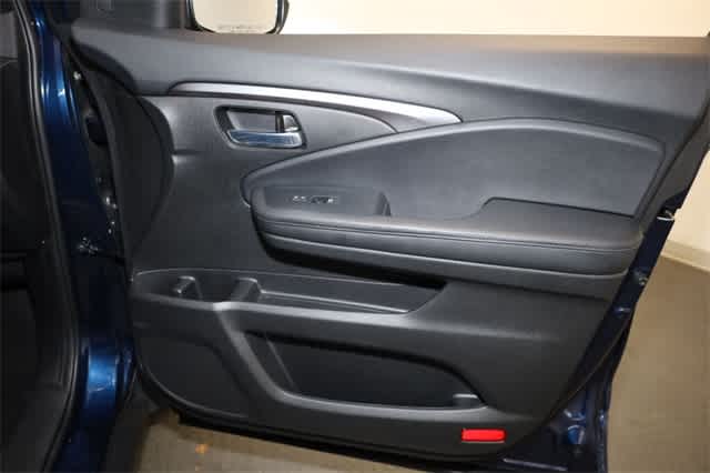 Thumbnail: 2022 Honda Pilot - 22