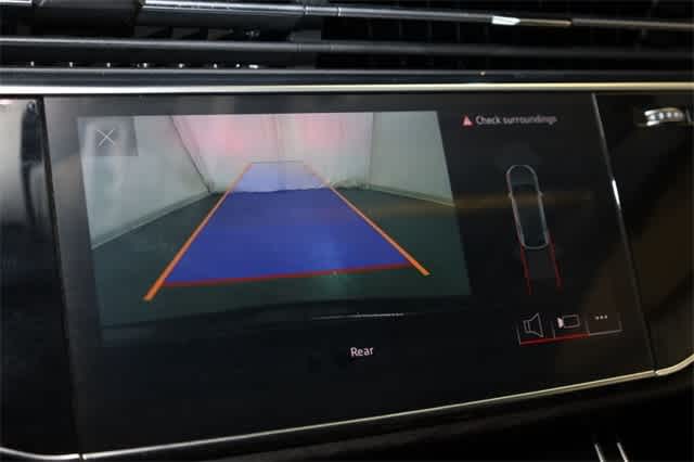 2022 Audi Q8 Premium 24