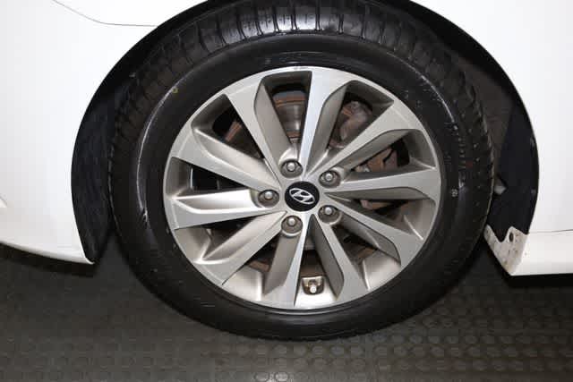 Thumbnail: 2014 Hyundai Sonata - 38