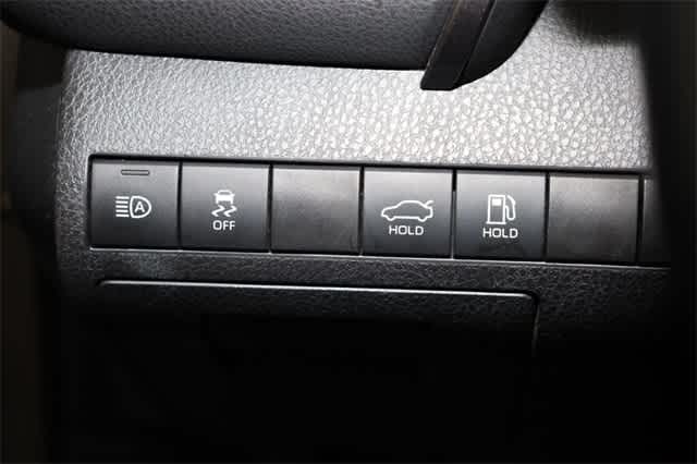 Thumbnail: 2021 Toyota Camry - 26