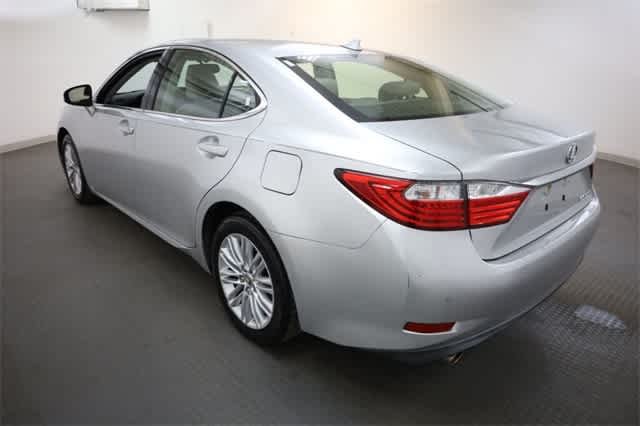 Thumbnail: 2014 Lexus ES - 4