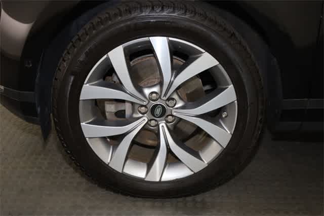 Thumbnail: 2020 Land Rover Range Rover Evoque - 36