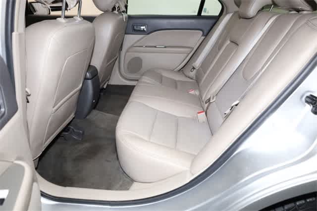 Thumbnail: 2012 Ford Fusion - 21