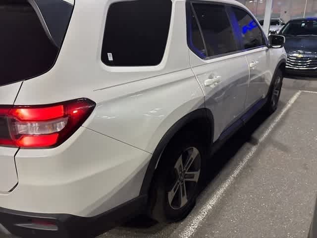 Thumbnail: 2023 Honda Pilot - 10
