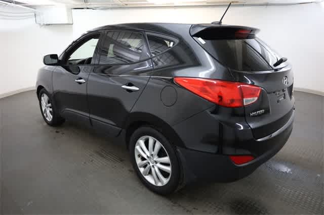 Thumbnail: 2011 Hyundai Tucson - 4