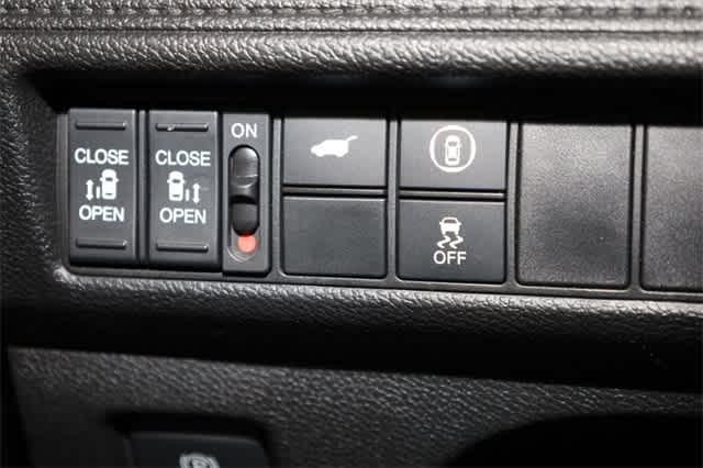 Thumbnail: 2023 Honda Odyssey - 27