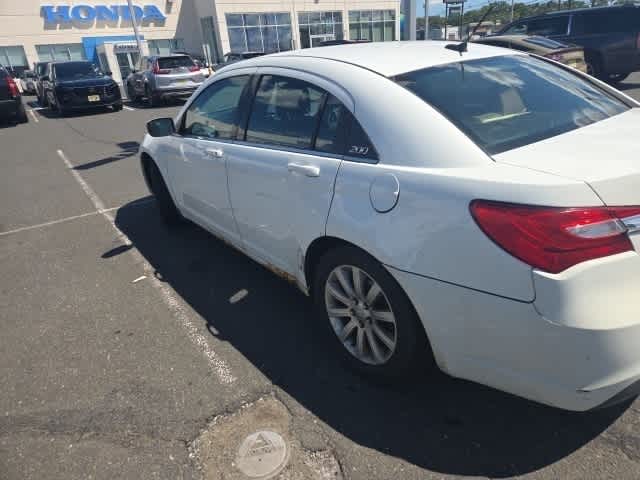 Thumbnail: 2012 Chrysler 200 - 9