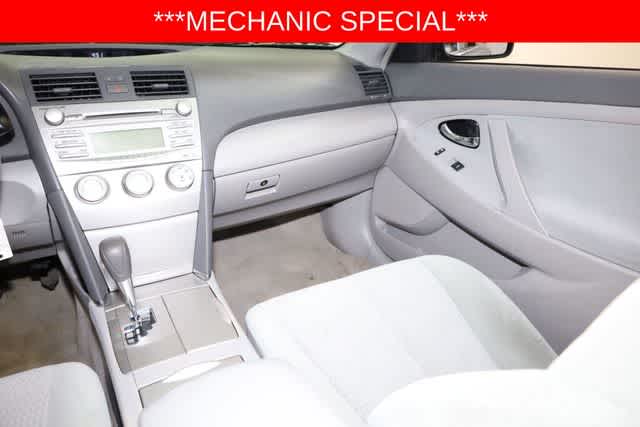 Thumbnail: 2011 Toyota Camry - 21