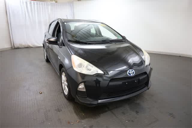 Thumbnail: 2014 Toyota Prius c - 11