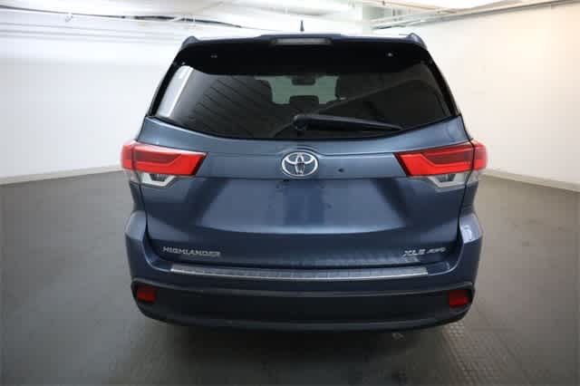 Thumbnail: 2018 Toyota Highlander - 6