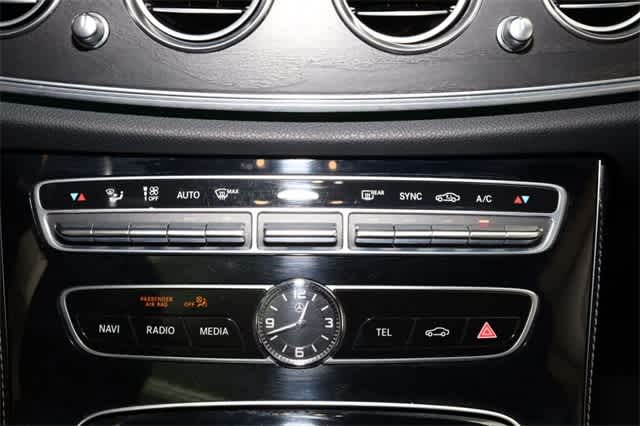 Thumbnail: 2017 Mercedes-Benz E-Class - 34
