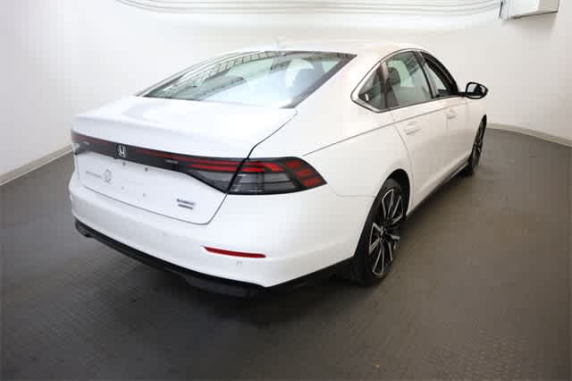 2023 Honda Accord Touring 7