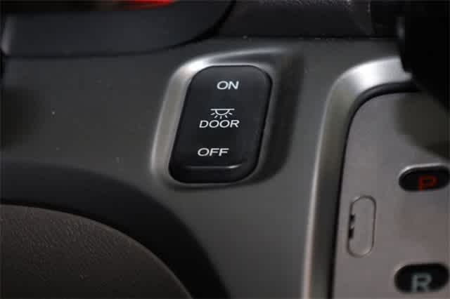 Thumbnail: 2010 Honda Odyssey - 31