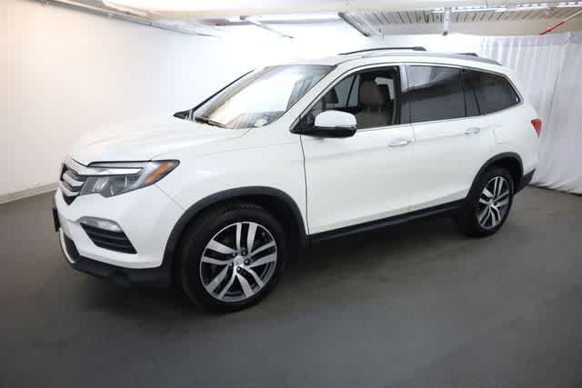 Thumbnail: 2016 Honda Pilot - 2
